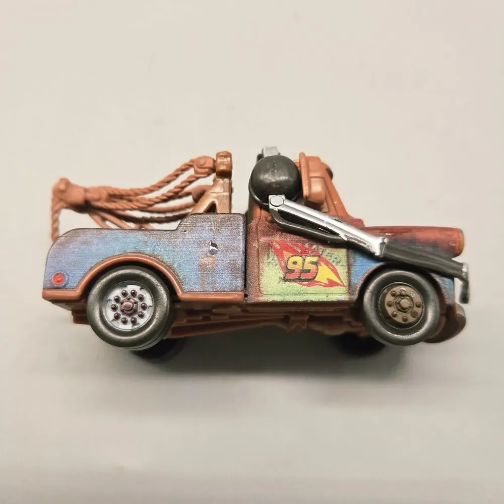 Disney Pixar Cars Tow Mater Lot Of 3 Race Team/Radiator Springs